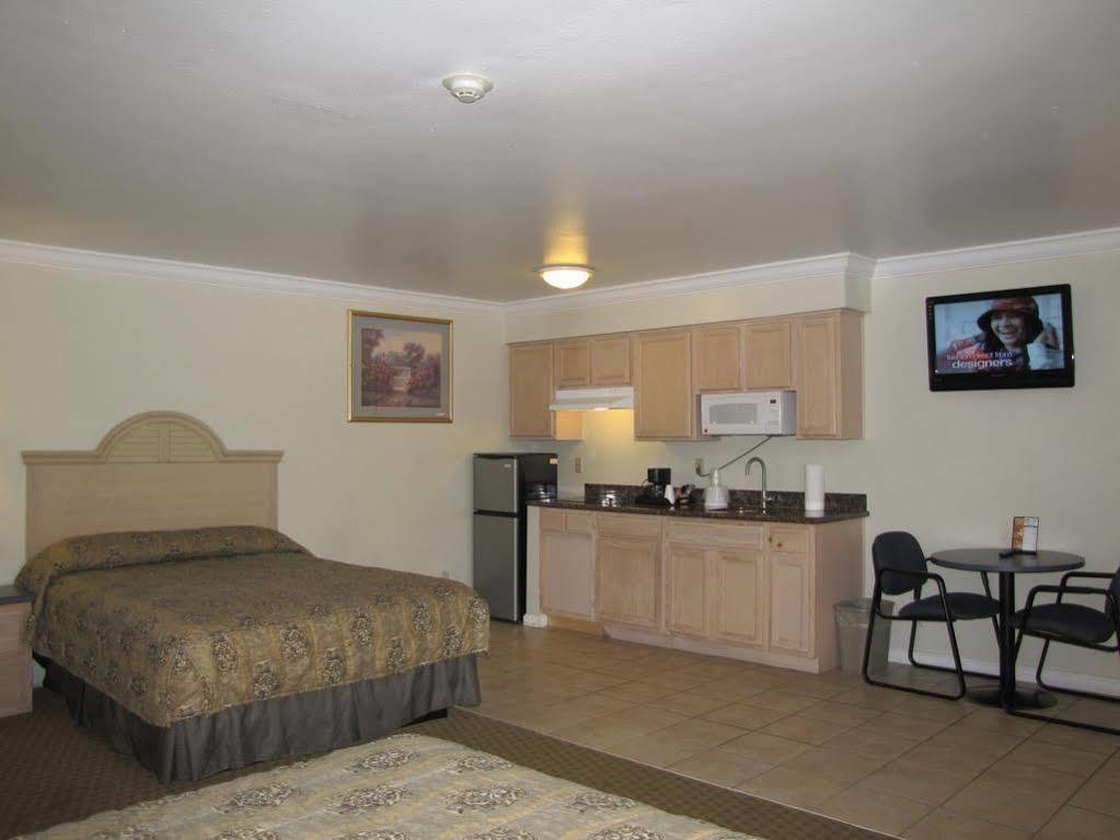 Rodeo Lodge Clovis Esterno foto