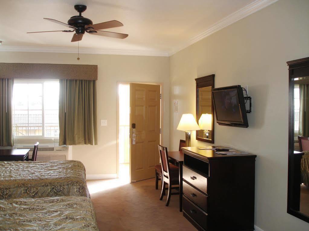 Rodeo Lodge Clovis Esterno foto