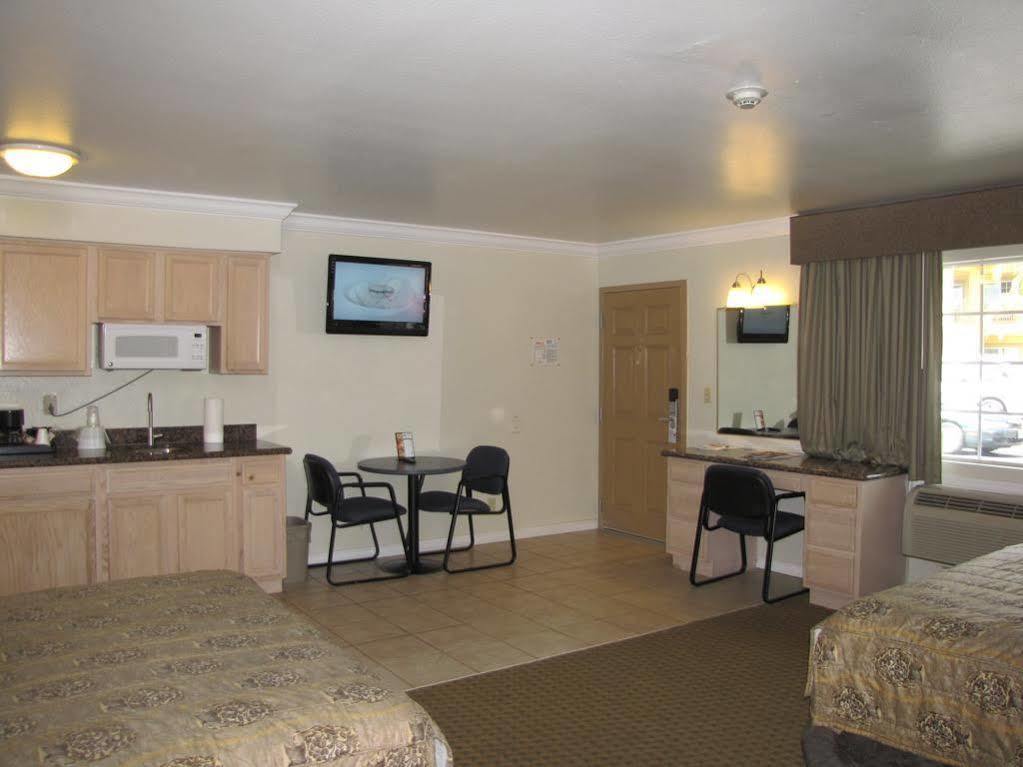 Rodeo Lodge Clovis Esterno foto